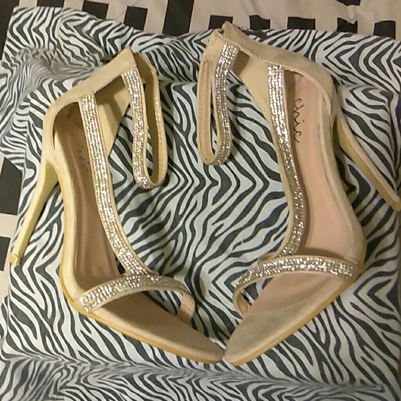 Shoes - Picture 7 of 7